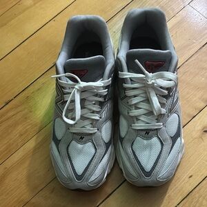 Boys 9060 grey white